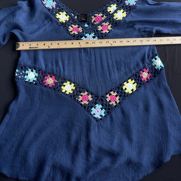 Rain Womens Granny Square Crochet Blouse Medium Blue Boho V Neck Hippie Festival - Picture 8 of 11